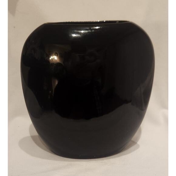 Vintage Toyo Japan Black Porcelain Vase with Peach Floral Design, Mid-Century - Picture 2 of 6
